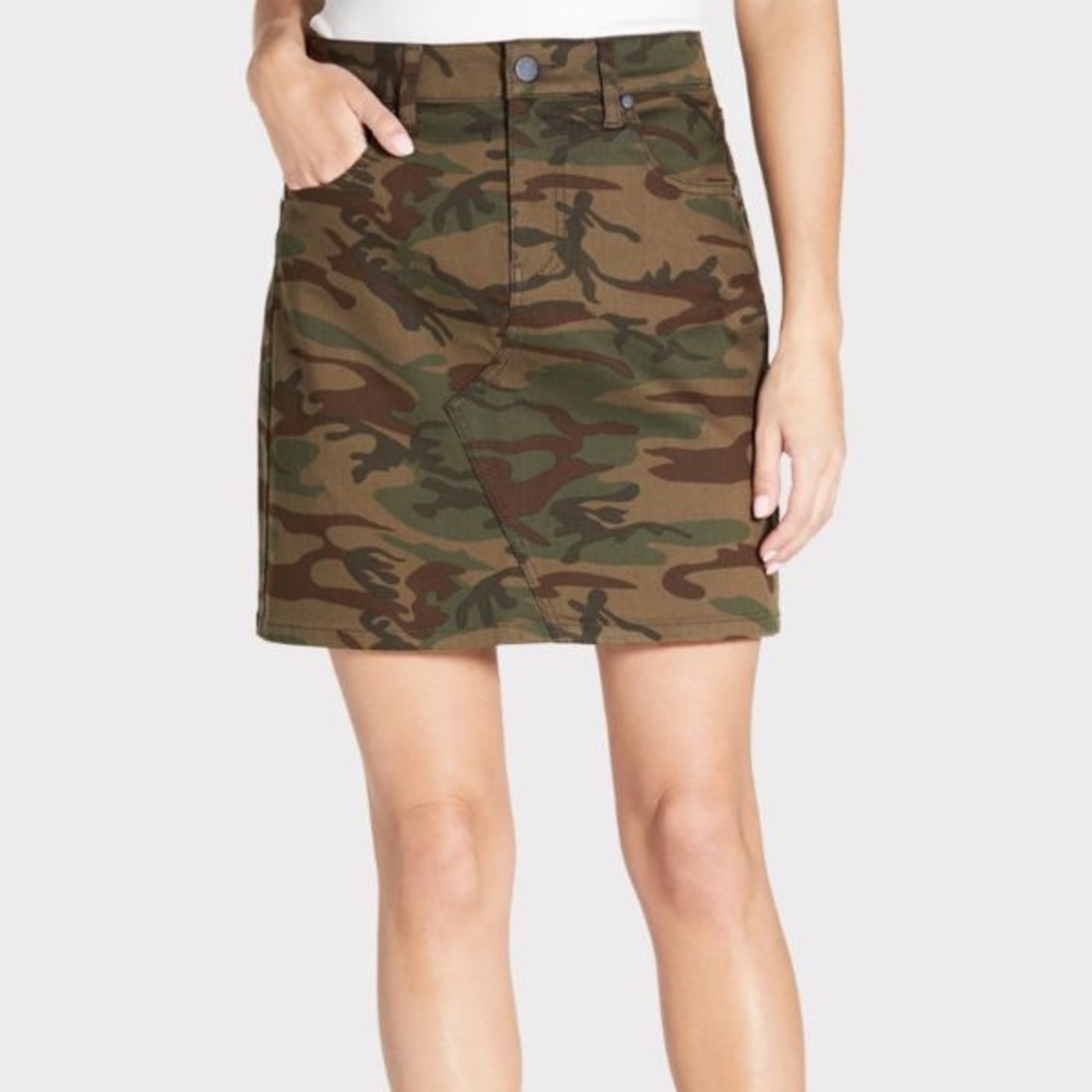 Level 99 Darsey Camo Skirt